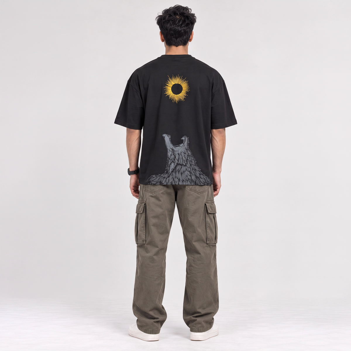 Robbow Eclipse Howl Tee - Premium Graphic Streetwear T-Shirt
